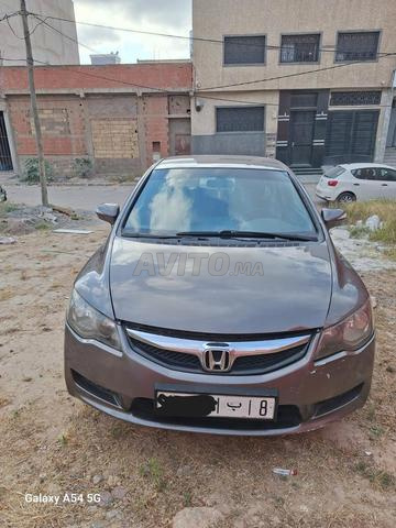 Honda Civic Essence Automatique 2009 à Casablanca - 2