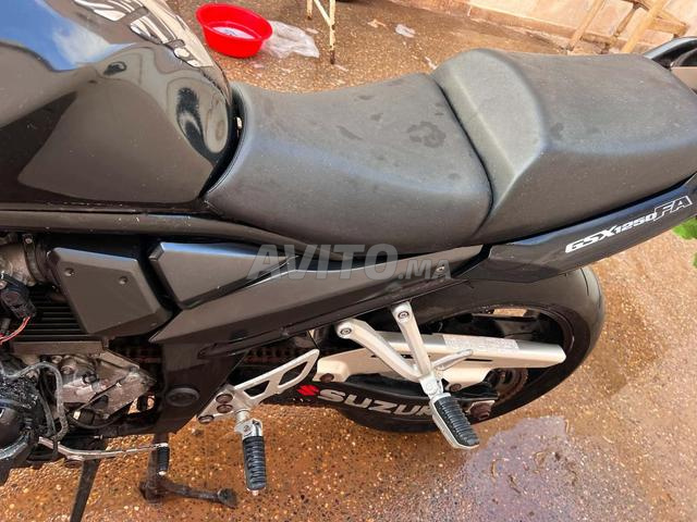 Suzuki GSX 1250 FA - 2