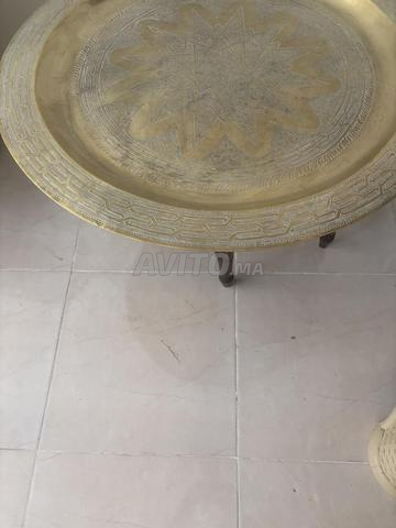 صينية (Seneya) نحاسية مع أرجل خشبية - 2