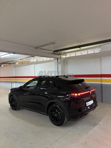 VW T-ROC R-LINE FULL OPTIONS IMPORTÉE NEUVE - 2