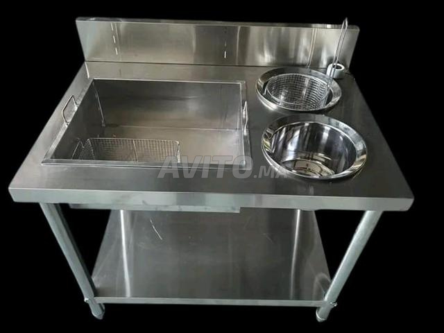 Tables en inox - 2
