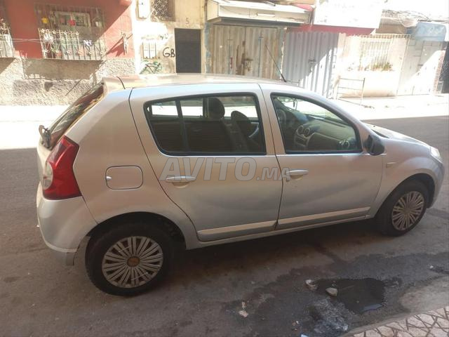 Sandero Essonne Essence - 2