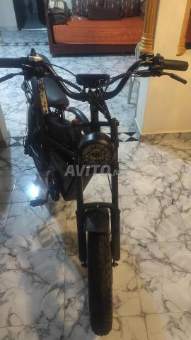Vélo électrique propre, sorti neuf, bon prix - 2