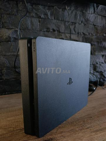 PS4 slim 500go avec 2 manettes Prix négociable - 2