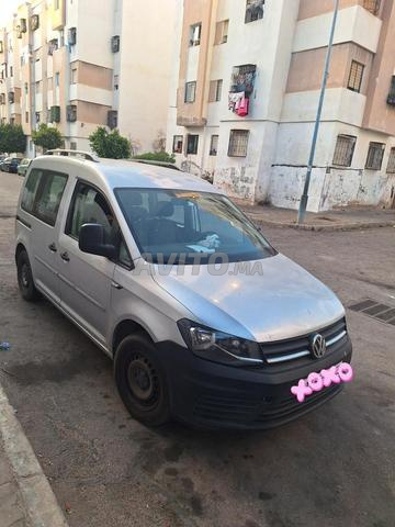Volkswagen Caddy Diesel Manuelle 2019 à Casablanca - 2