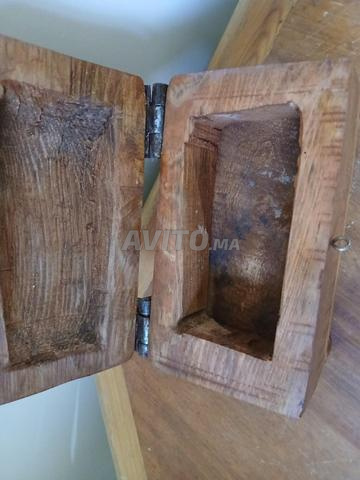 Boîte en bois faite à la main - 2
