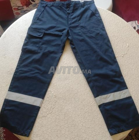 ملابس عمل L/XL - 2