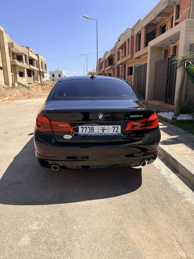 BMW serie5 excellent état modèle 2018