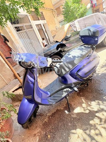 Moto Becane ( Scooter ) - 2