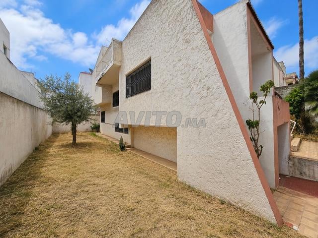 Villa à vendre à Bir Rami Est – 500 m² – À rénover