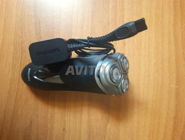 ماكينة حلاقة أمريكية أصلية Philips Norelco 8260XL - 2