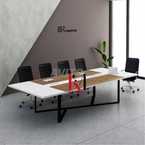 TABLES DE RÉUNION MODERNES ET ÉLÉGANTES - 2