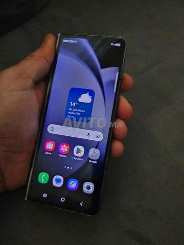 Samsung Z Fold 5 / 12GB Ram / 512GB - 2