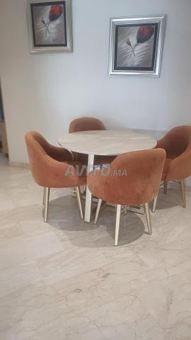 Table à manger à vendre - 2
