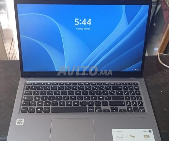 ASUS Vivobook i3 / 8GB RAM / 256GB SSD - نظيف - 2