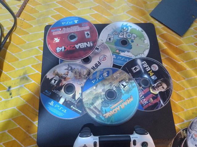 PS4 Slim avec 6 jeux et une manette - 2