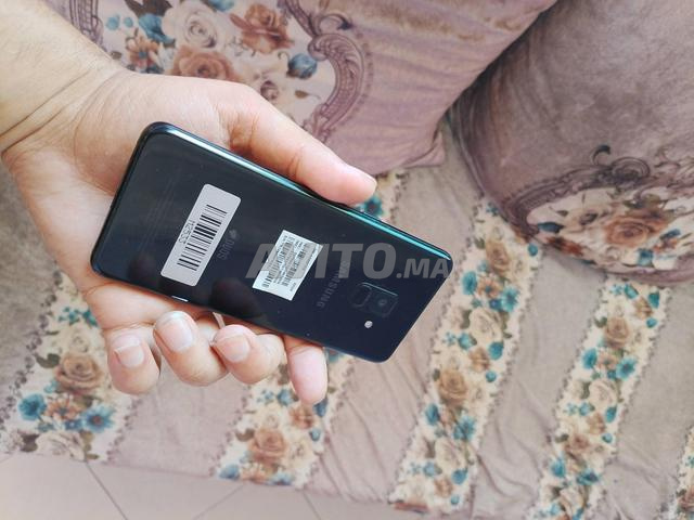 Samsung A8 neuve 32Go 4 RAM 650dh - 2