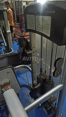Machine de cuisse - 2
