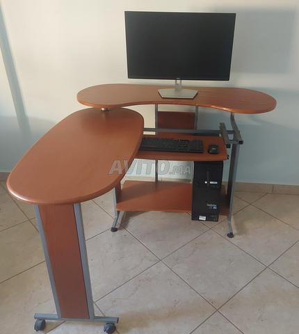 PC Complet (Ecran avec Unité Centrale avec Bureau) - 2