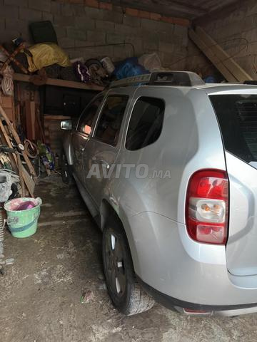 Dacia Duster 2016 très bon état - 2