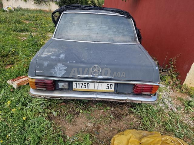 Pièces pour Mercedes W115 Corta Mercedes 240