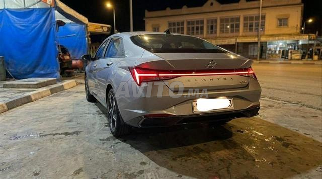 🚗 هيونداي إلنترا هايبرد 2023 - جميع الخيارات - 2