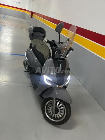 Moto - 2