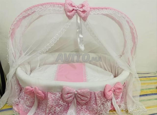Lit bébé pour fille en bon état - 2