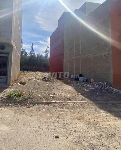 بقعة 100 متر مربع، للبناء ببني ملال محفظة بمغيلة 1