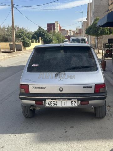 Peugeot 205 1986 photo 3