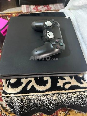 Playstation 4 Slim avec contrôleur à vendre - 2