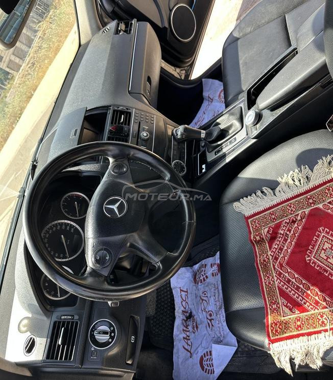 سيارة للبيع  