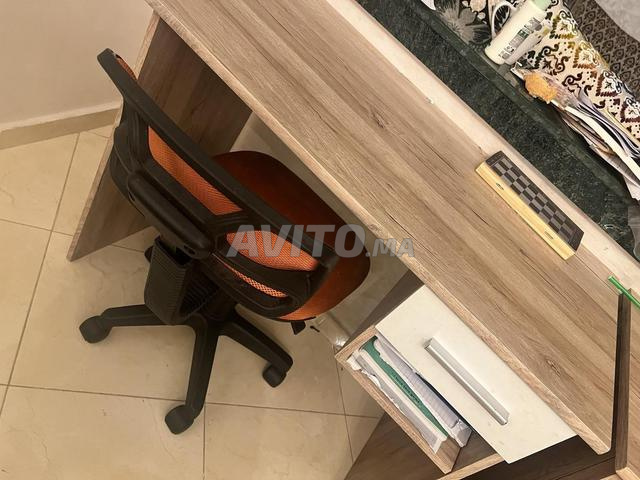 Bureau et chaise - 2