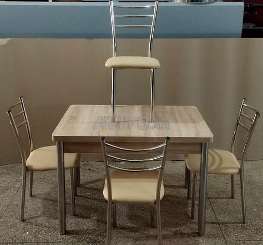 Table à manger en inox et MDF - 2