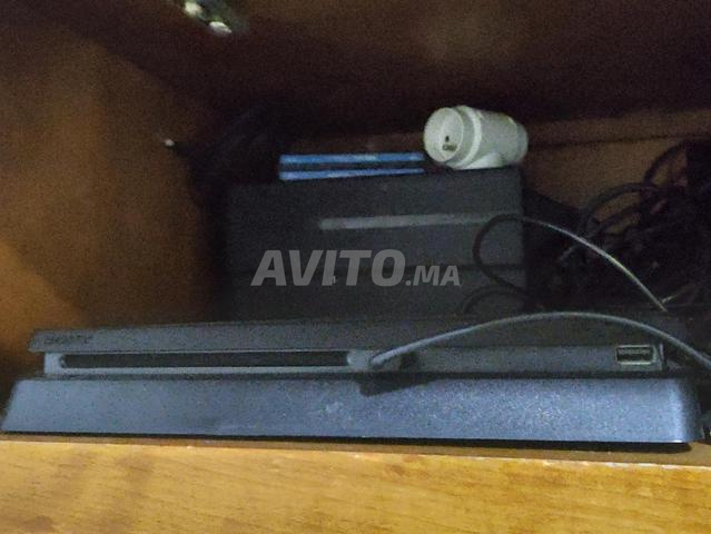 PlayStation 4 - 2
