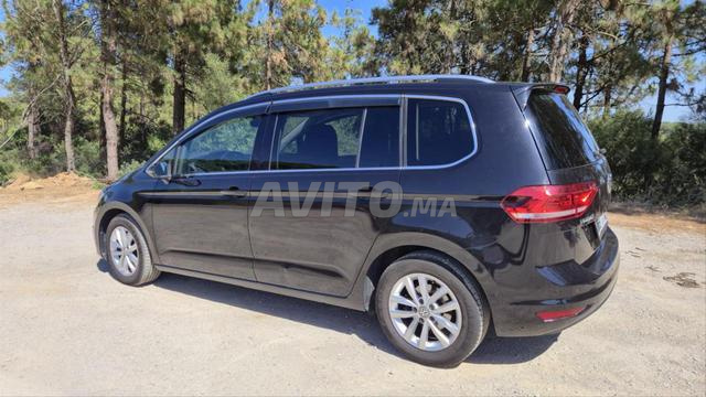 Volkswagen Touran Diesel Manuelle 2016 à Tanger