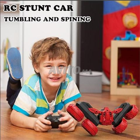 سيارة أكروبات تحكم عن بعد RC Stunt Car with LED - 2