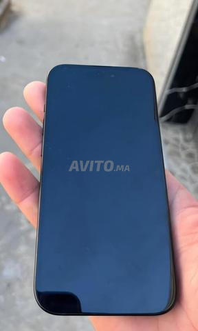 iPhone 15 normal - 2