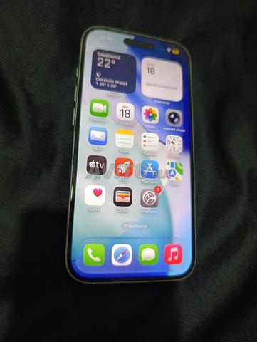 iPhone 15 normal officiel - 2