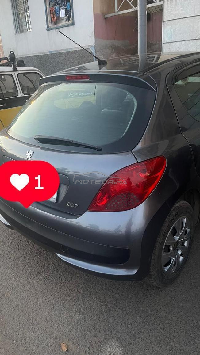 Peugeot 207 Essence Manuelle 2011 à Casablanca