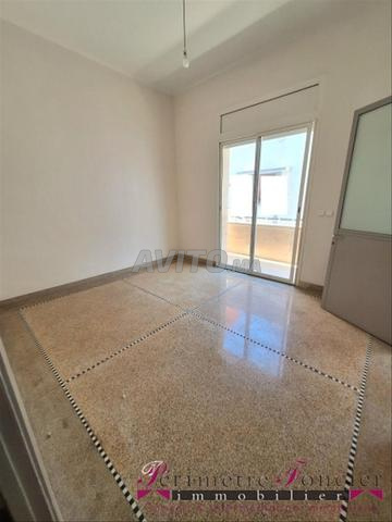 CENTRE VILLE JOLI APPT ART DECO A LOUER VIDE - 2