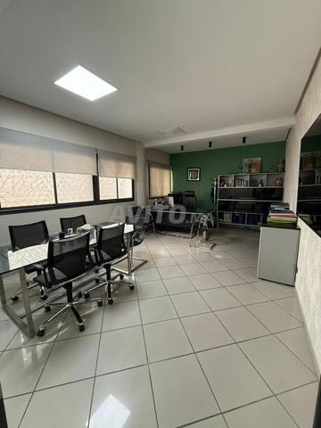 À VENDRE – Bureau 65 m² Meublé - 2