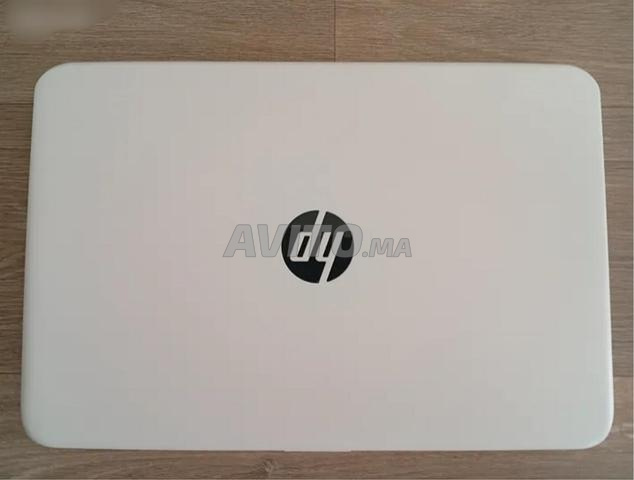 HP Bon état disque SSD batterie 5h et cartable - 2