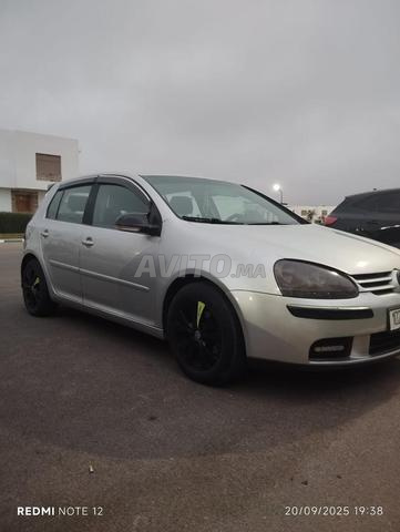 Volkswagen 5 Diesel Manuelle 2006 à Casablanca - 2