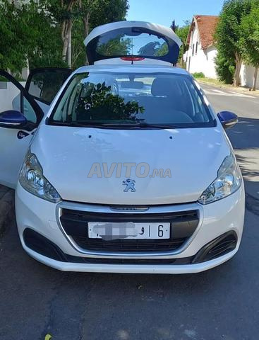 Peugeot 208 - 2