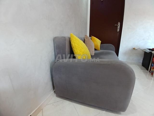 Salon moderne en velours gris — ÉTAT NEUF - 2