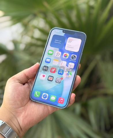 iPhone 14 PLUS - Coque cassée - 2