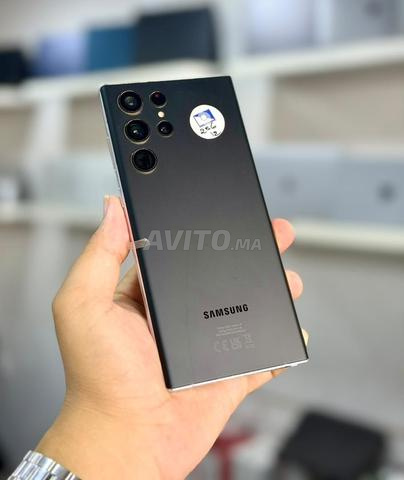 SAMSUNG S22 ULTRA - 256 GB - 2
