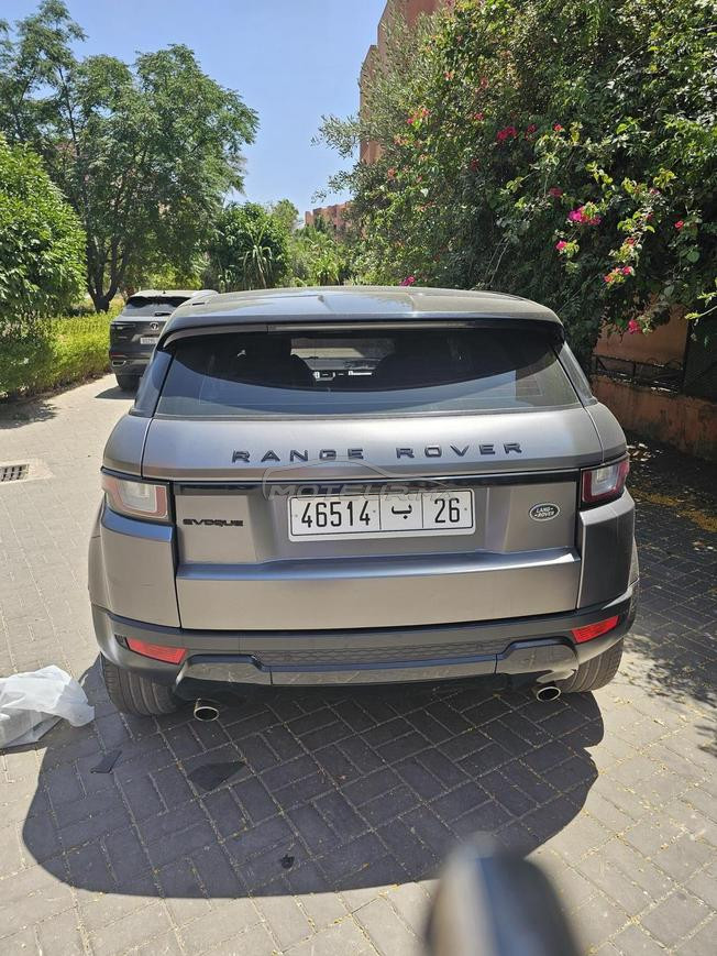  voiture land rover  evoc 2017 presque nouveau 