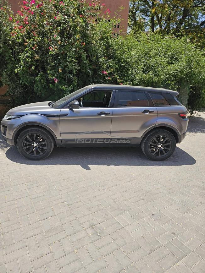  voiture land rover  evoc 2017 presque nouveau 